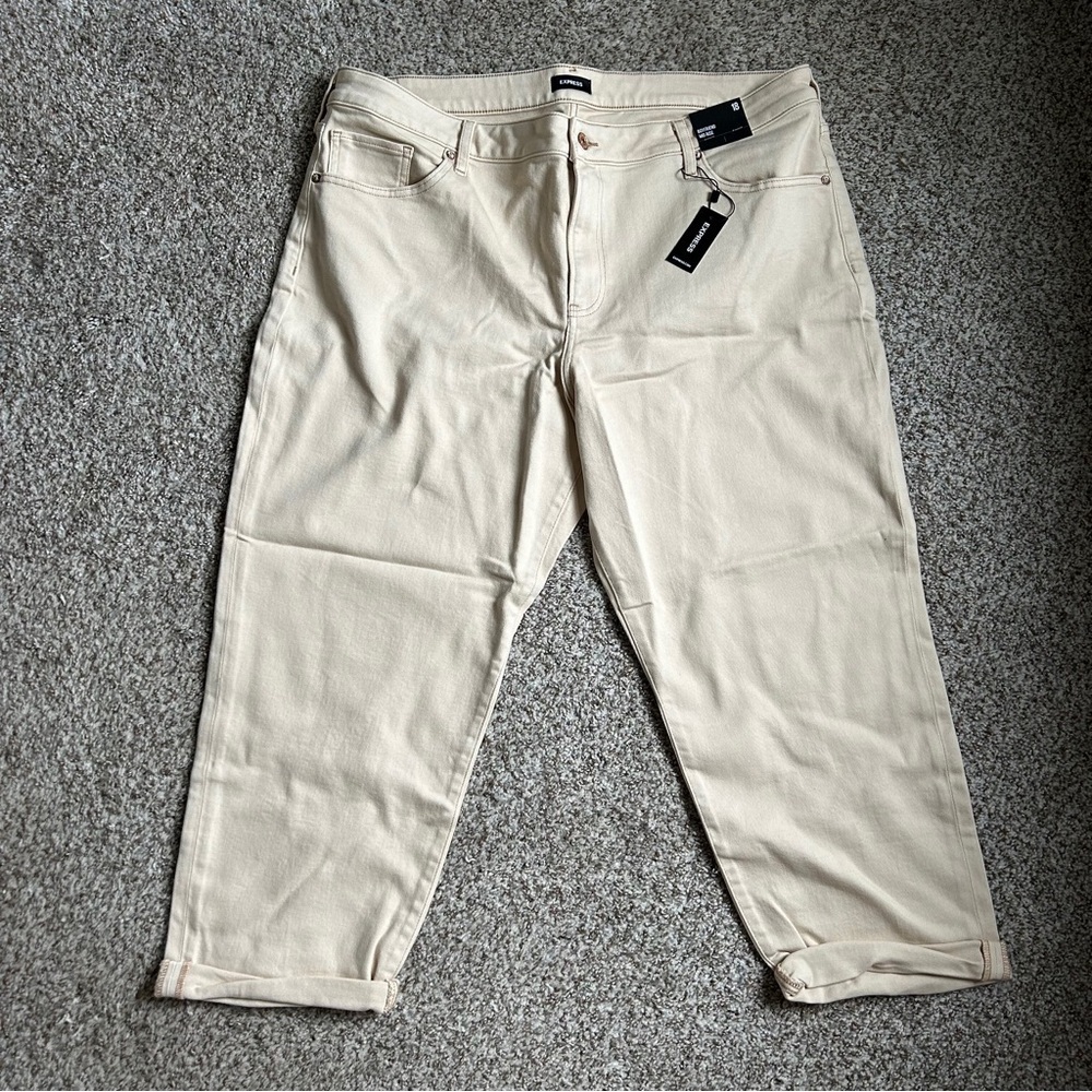 NWT Express Khaki Cream Mid Rise Boyfriend Cropped Denim Jeans Casual Spring 18